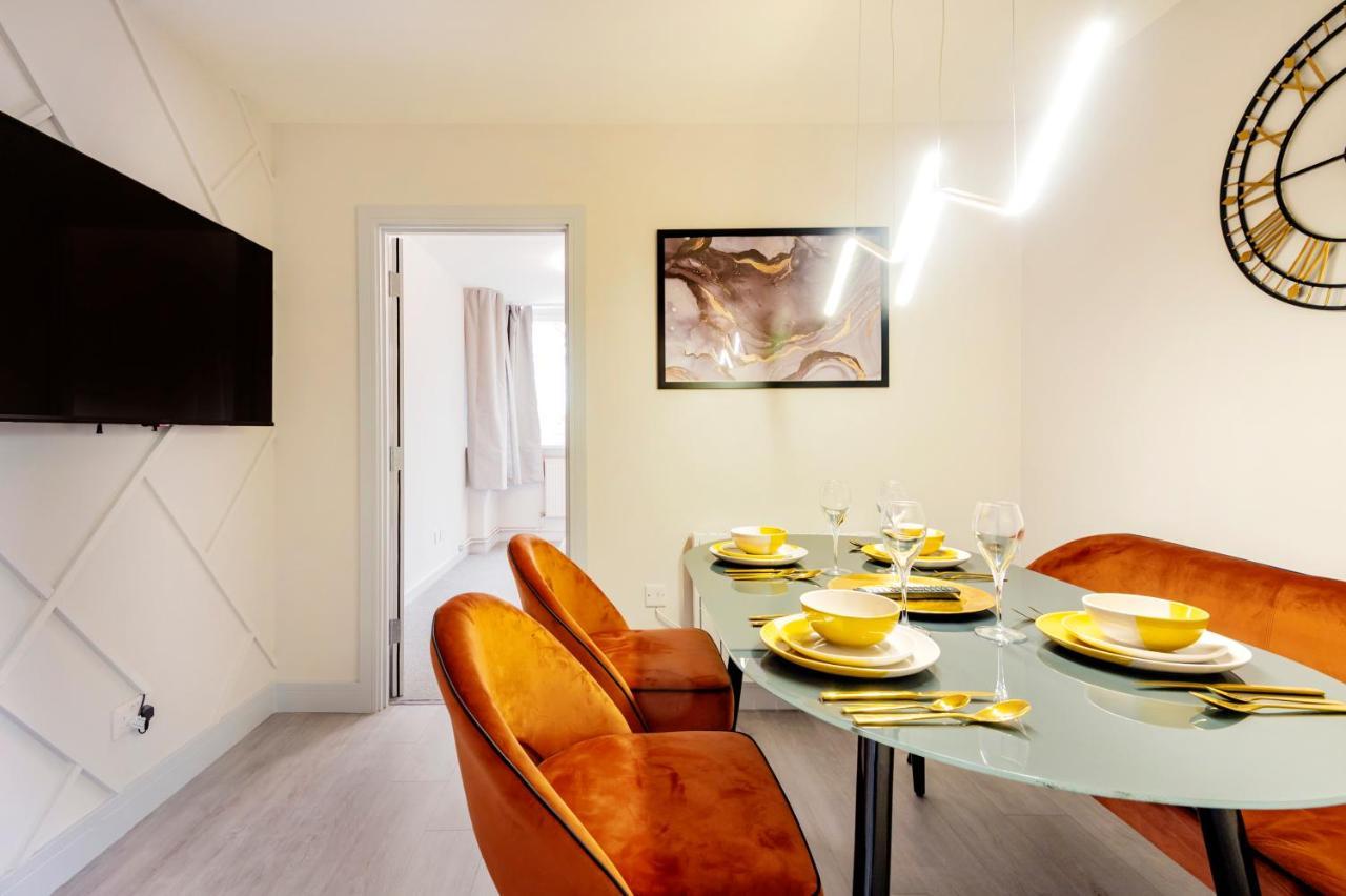 Lovely 4 Bedroom Flat In Wandsworth- London Eksteriør billede