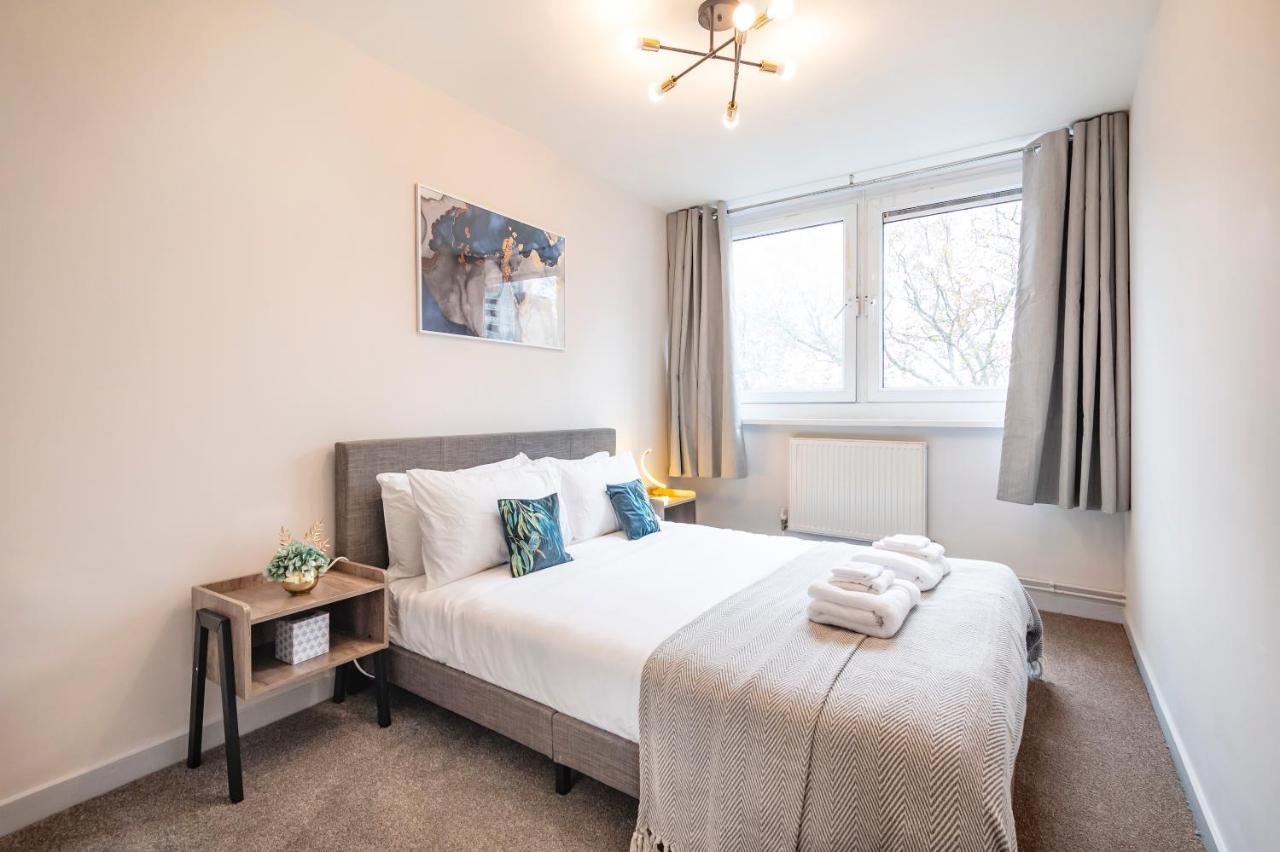 Lovely 4 Bedroom Flat In Wandsworth- London Eksteriør billede