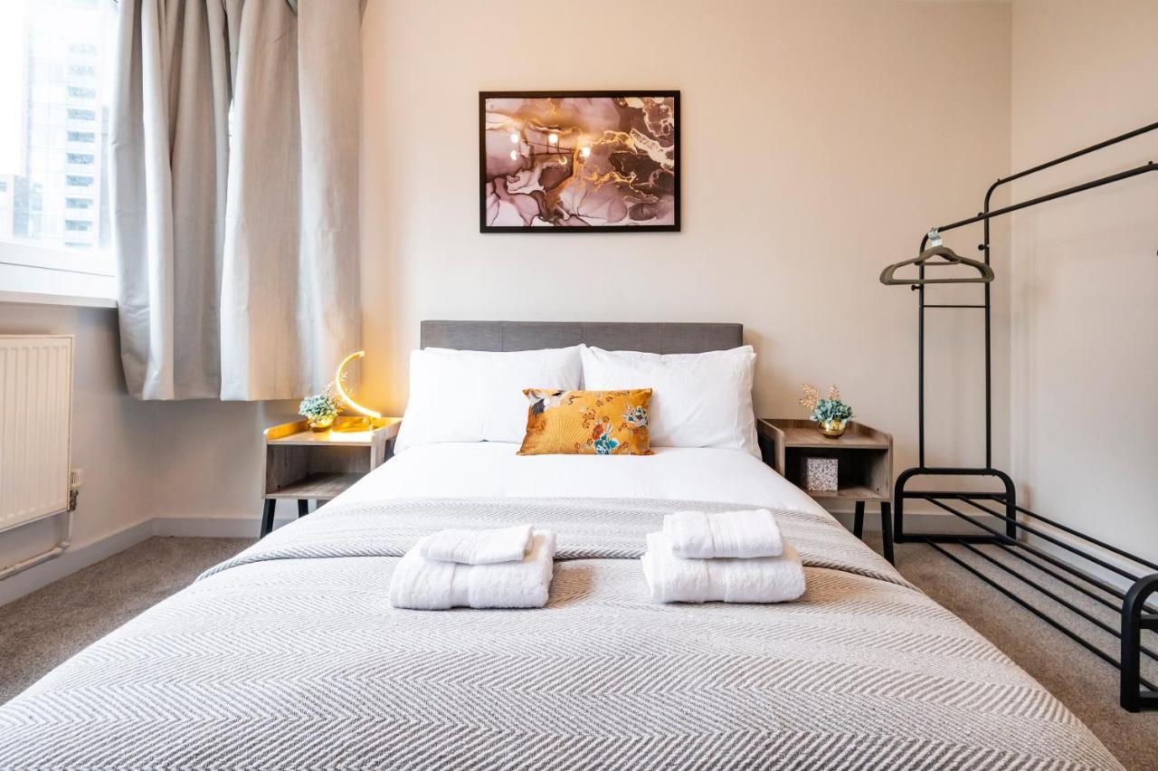 Lovely 4 Bedroom Flat In Wandsworth- London Eksteriør billede