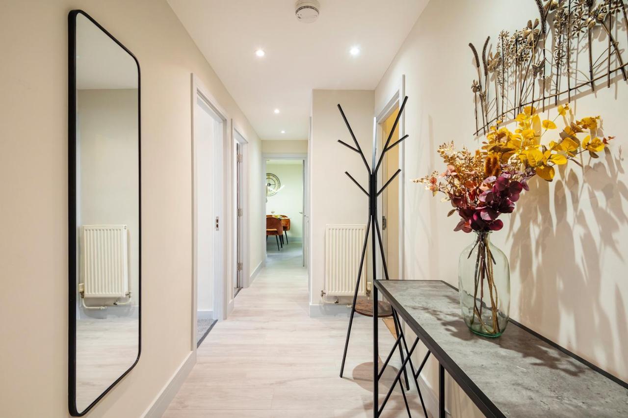 Lovely 4 Bedroom Flat In Wandsworth- London Eksteriør billede
