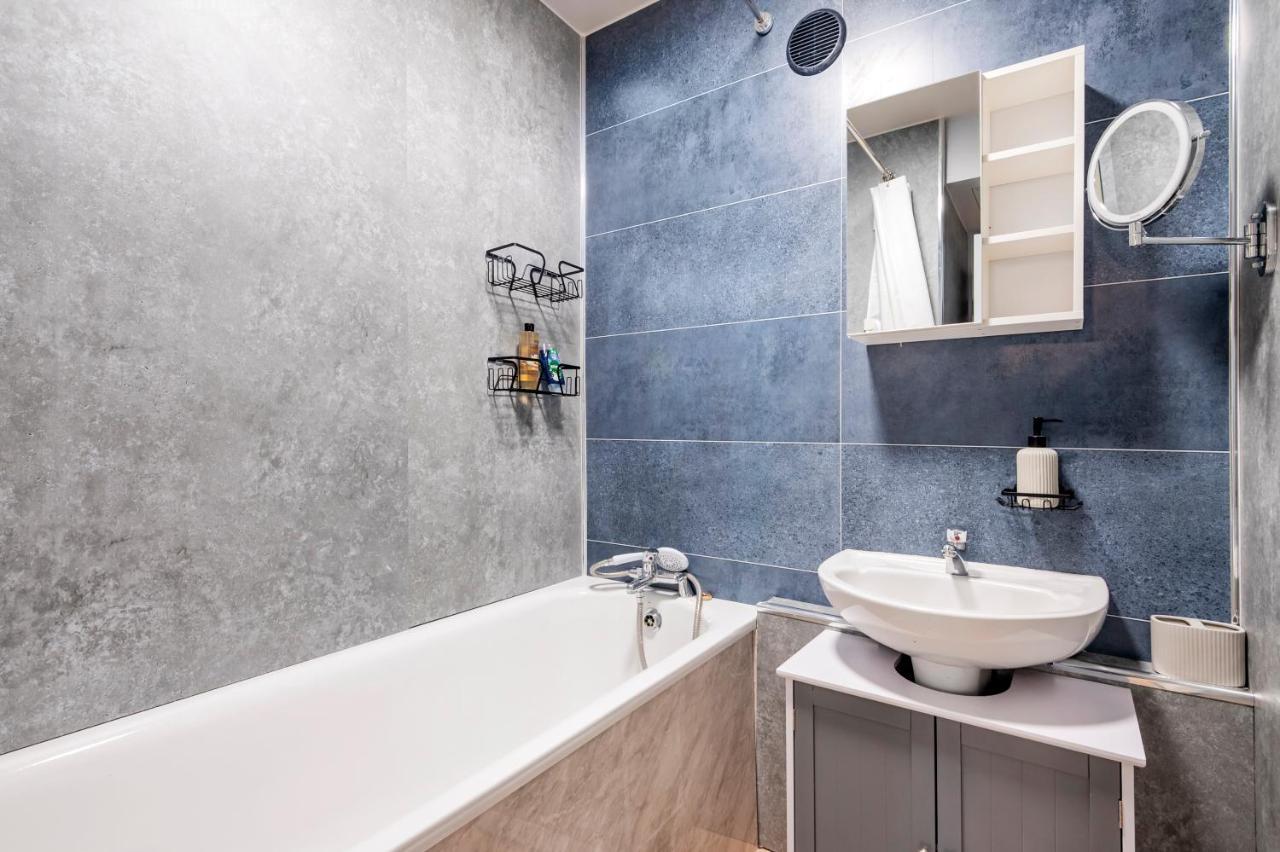 Lovely 4 Bedroom Flat In Wandsworth- London Eksteriør billede