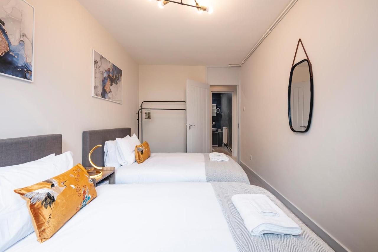 Lovely 4 Bedroom Flat In Wandsworth- London Eksteriør billede
