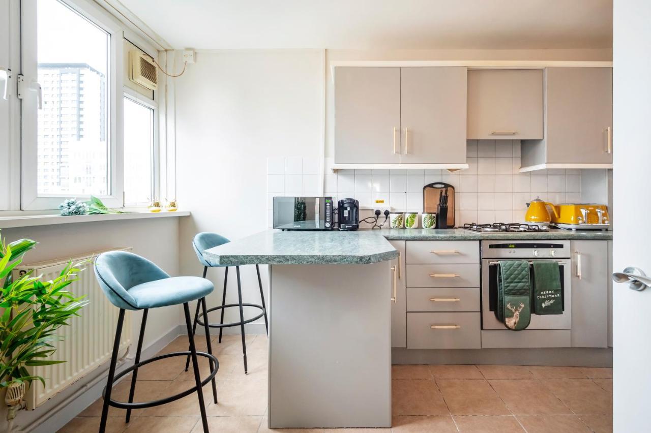 Lovely 4 Bedroom Flat In Wandsworth- London Eksteriør billede